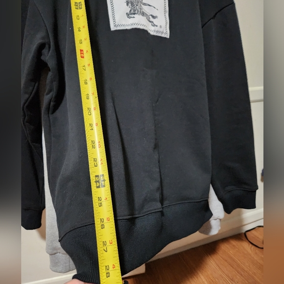 Burberry Large SweatShirt - Picture 2 of 4